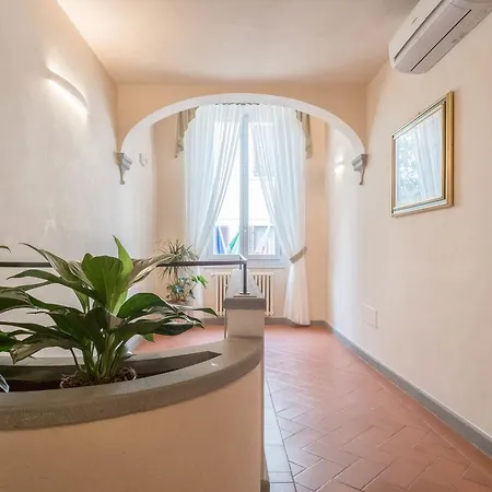 Casa Betania Casa Per Ferie 2* פירנצה